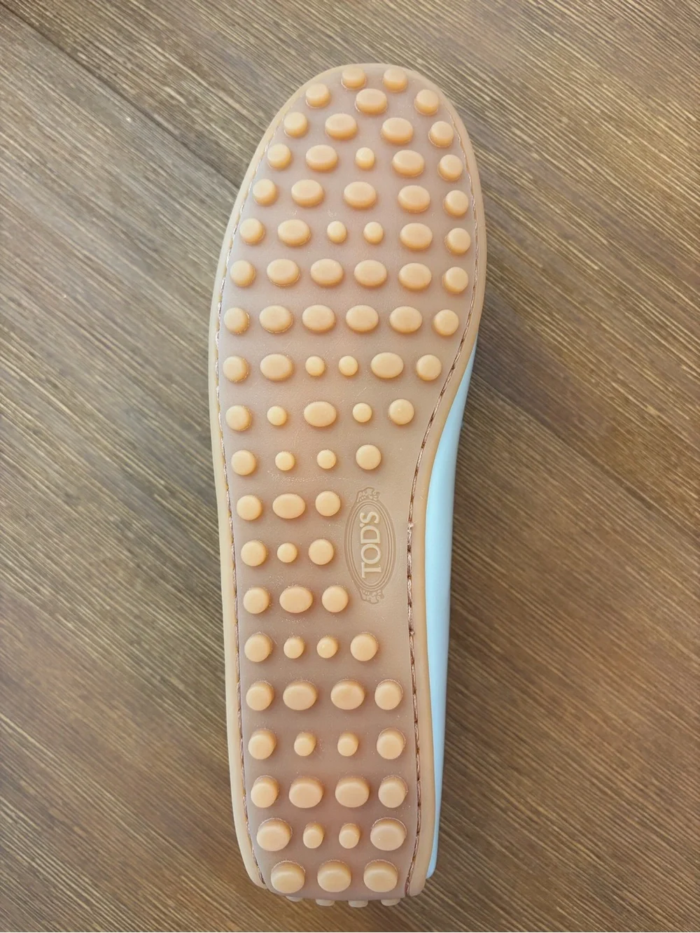 Tod's Grey Leather Gommino Loafers with Gold Hardware - Picture 2 of 4